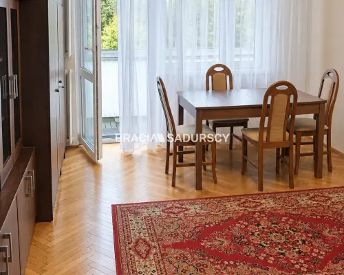 Mieszkanie 48 m² Nowa Huta - os. Zgody    Do wynajęcia przestronne, funkcjonalne, dwupokojowe mieszkanie z dwoma balkon