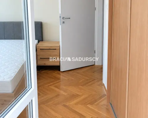 Mieszkanie 48 m² Nowa Huta - os. Zgody    Do wynajęcia przestronne, funkcjonalne, dwupokojowe mieszkanie z dwoma balkon