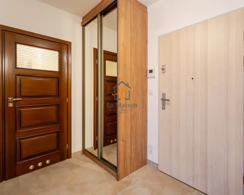 2-pokojowe z balkonem i garażem. Nowy Kleparz.