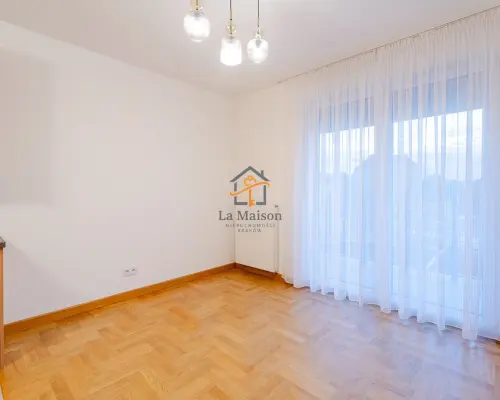 2-pokojowe z balkonem i garażem. Nowy Kleparz.
