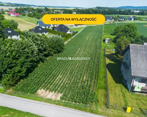 Działka budowlana 34 ar Morawicagm. Liszki