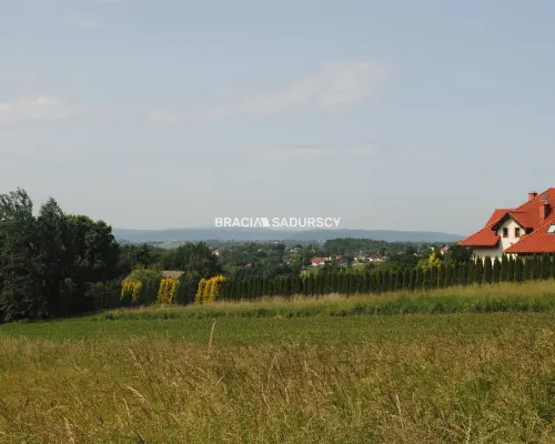 Widokowa działka budowlana w Gorzkowie