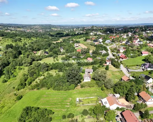 Budowlana działka w Golkowicach, Prąd, gaz, woda