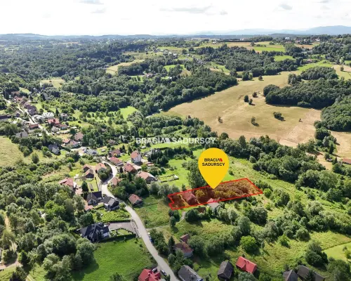 Budowlana działka w Golkowicach, Prąd, gaz, woda