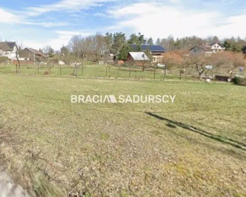 Atrakcyjna działka w Krakowie w spokojnej okolicy