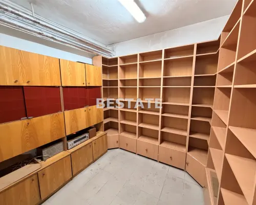 Przestronny lokal 59,60m2 parter + garaż, Bugaj
