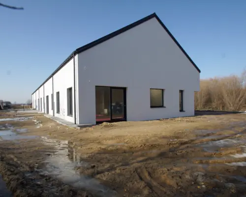 Szeregówka skrajna z działką 750m2