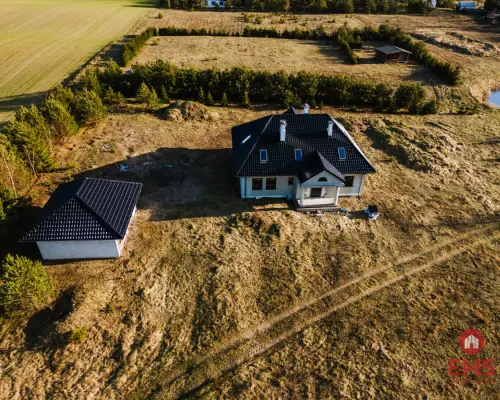 Dom 190 m² w stanie surowym – duża działka 5000 m²