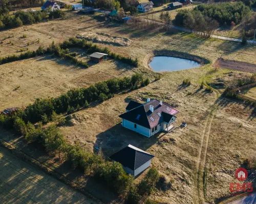 Dom 190 m² w stanie surowym – duża działka 5000 m²