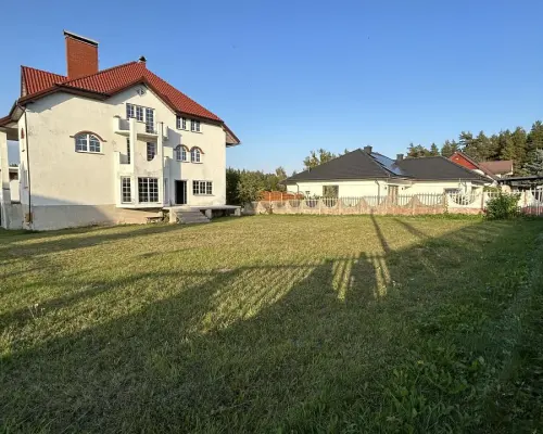 Dom pod inwestycje w Ogrodniczkach.