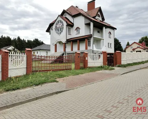 Dom pod inwestycje w Ogrodniczkach.