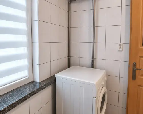 Dom z budynkami gospodarczymi w Pogorzelcu