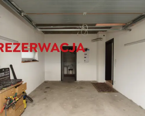 Wolnostojacy dom w spokojnej okolicy
