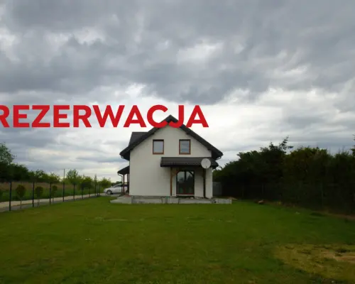 Wolnostojacy dom w spokojnej okolicy