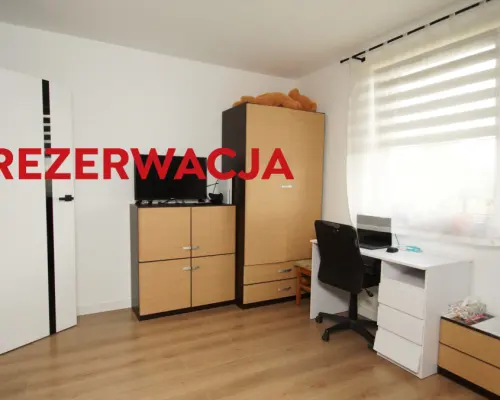 Wolnostojacy dom w spokojnej okolicy