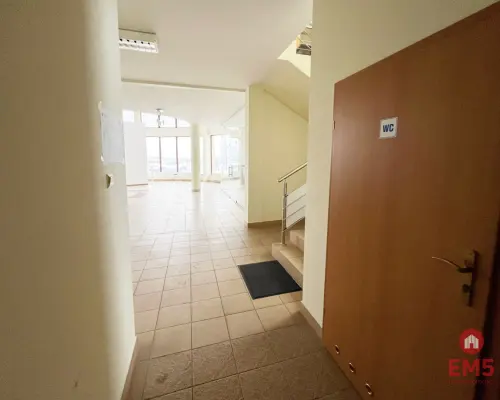 Biura z magazynem do wynajęcia