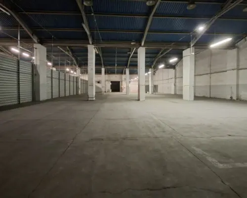 Hala-magazyn z rampą 1200 m2