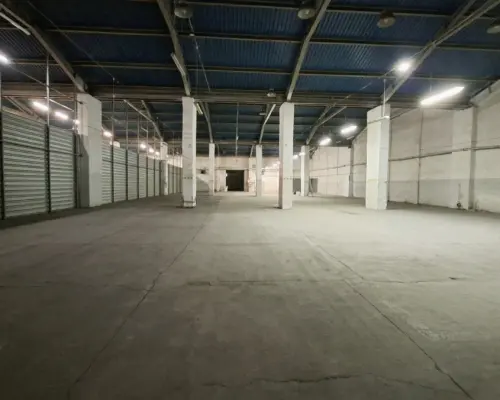 Hala-magazyn z rampą 1200 m2