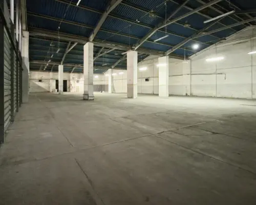 Hala-magazyn z rampą 1200 m2