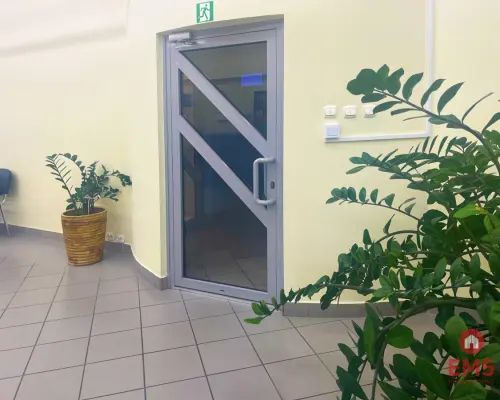 Powierzchnia biurowa 160-200 m2.
