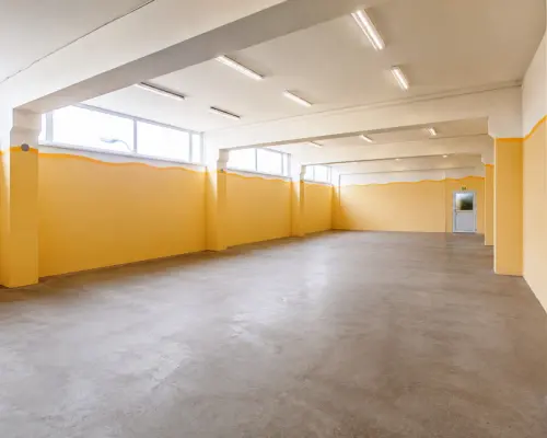 Magazyn z windą towarową 490 m2