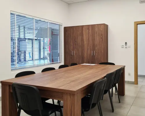 Budynek 1400 m2. Szkoła, fitness, gabinety