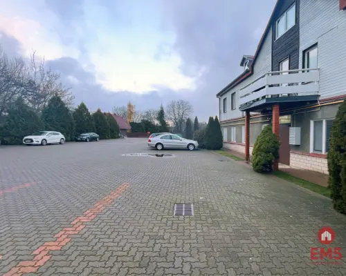 Świetna lokalizacja, duży parking