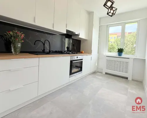 Idealne 2 pokoje 1 piętro 51m2