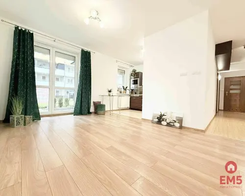Apartament 3 pokoje z tarasem 40m2