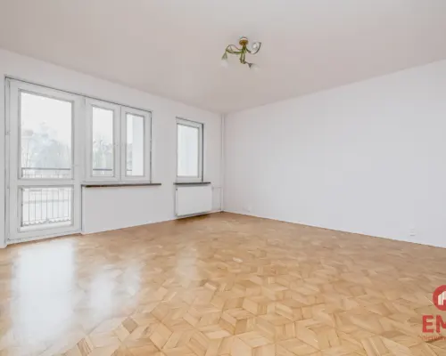 Wysoki parter z balkonem