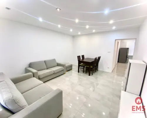 Mieszkanie 52 m² z działką 375 m² i garażem