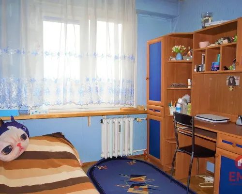 Trzy pokoje, balkon