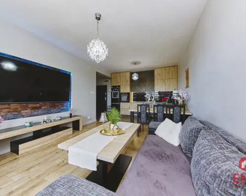 Mieszkanie 3-pokojowe 61m2,4 piętro,winda,