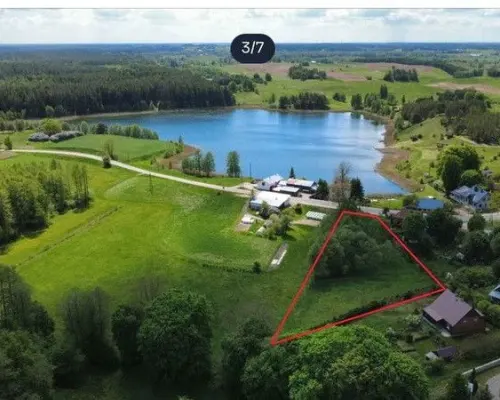 Dom nad jeziorem –  w malowniczym Kaletniku.