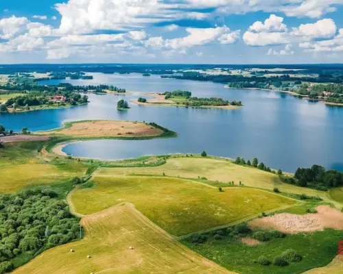Jezioro, strefa ciszy, piękne widoki.