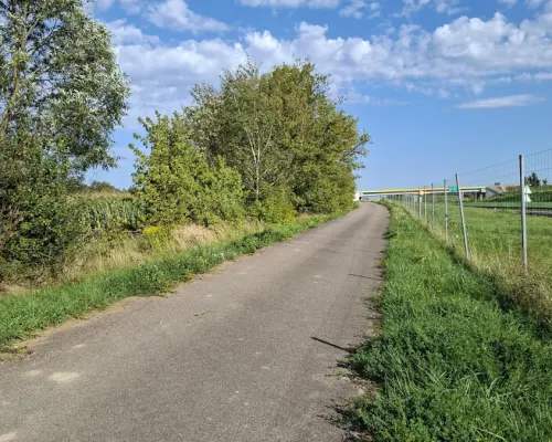 Działka inwestycyjna przy S8