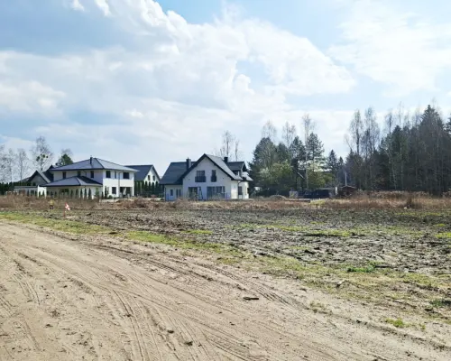 Działka budowlana 1183 m2. Solniczki.
