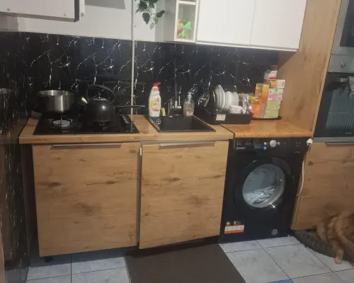 Sprzedam dom 1/2 bliźniaka o powierzchni ok 60m2 na działce 455m2 w Wawrze okolica ul Bronowskiej.Dom parterowy składa się z ku