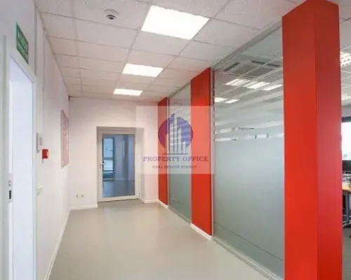 Włochy: lokal biurowy 644m2 do wynajęcia