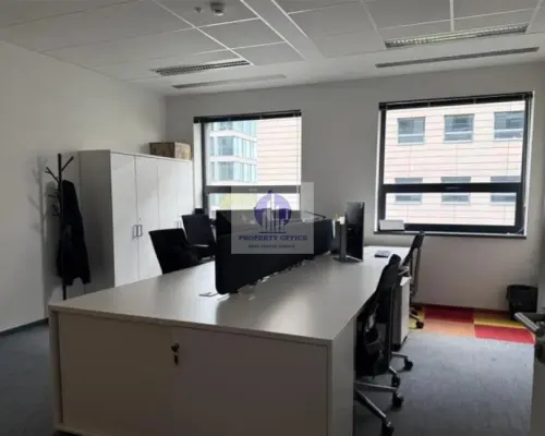Włochy: lokal biurowy 640 m2 do podnajmu