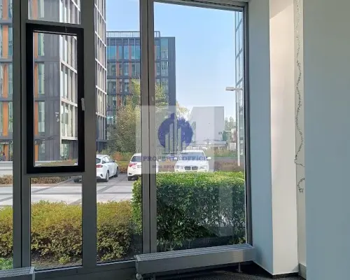 Mokotów: lokal usługowo-biurowy 37m2 do wynajęcia