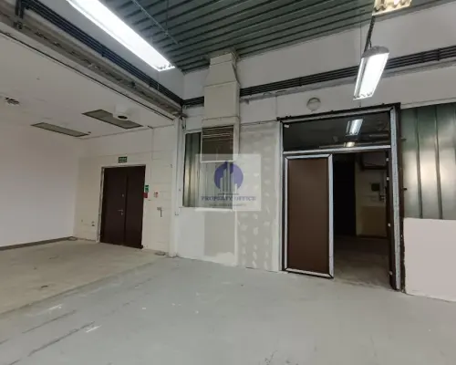 Bielany: magazyn 210,35 m2 do wynajęcia