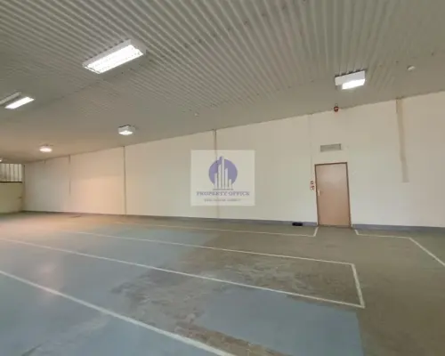Bielany: magazyn 409 m2 do wynajęcia