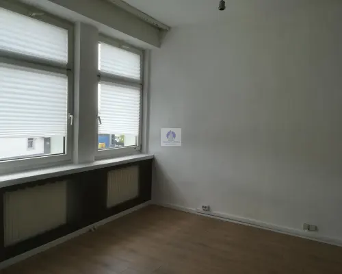 Targówek: lokal biurowy 25 m2 do wynajęcia