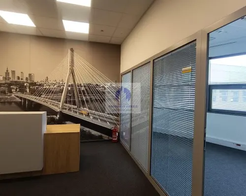 Warszawa Ursynów : lokal biurowy 980 m2 do wynajęcia