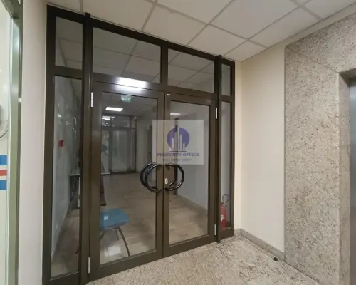 Mokotów: lokal biurowo-usługowy 38 m2 do wynajęcia