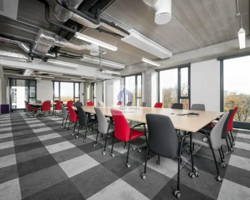 Włochy: lokal biurowy 620,40m2 do wynajęcia