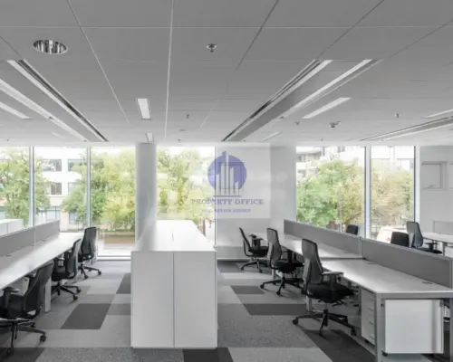 Włochy: lokal biurowy 1095,90m2 do wynajęcia