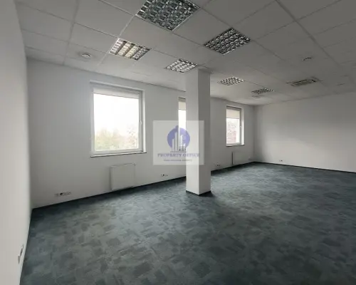 Włochy: lokal biurowy 238,22m2 do wynajęcia