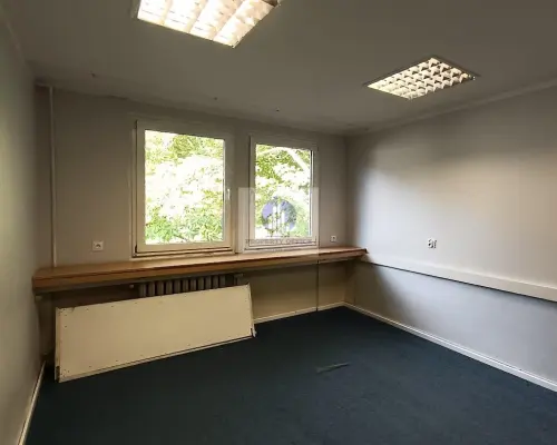 Mokotów: lokal biurowo-usługowy 122 m2 do wynajęcia
